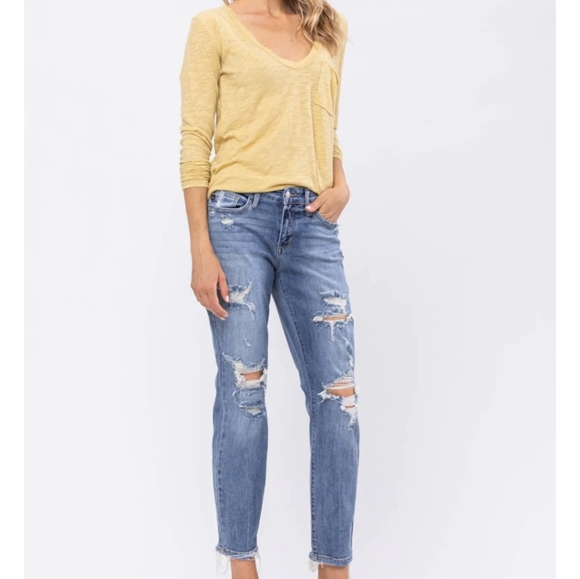 Judy Blue Mid Rise Boyfriend Distressed Jeans 82217 - Picture 5 of 8